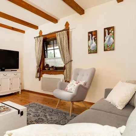 Сasa de vacaciones In Mit Gepflegtem Garten By Interhome *