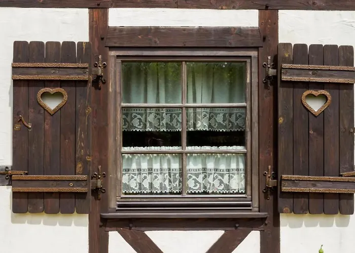 In Mit Gepflegtem Garten By Interhome Сasa de vacaciones Gąski