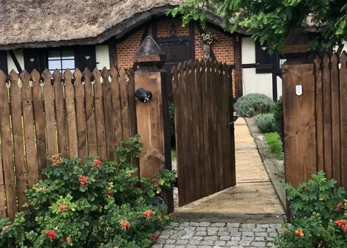 Сasa de vacaciones In Mit Gepflegtem Garten By Interhome Gąski